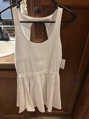 Beyond Yoga White Sleeveless Peplum Tank